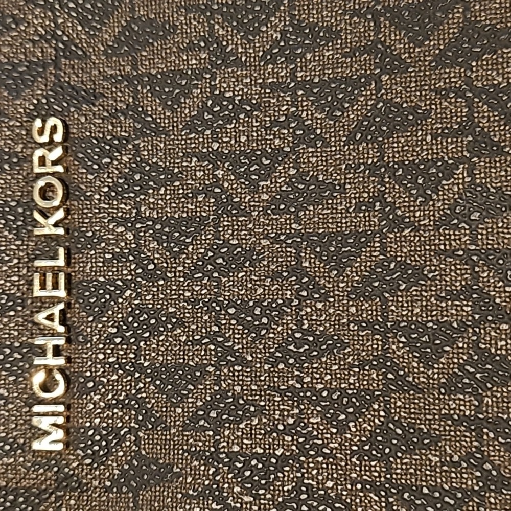 Michael Kors Wristlet - Picture 4 of 11